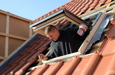 Pose de fenêtres de toit Velux à Pluduno